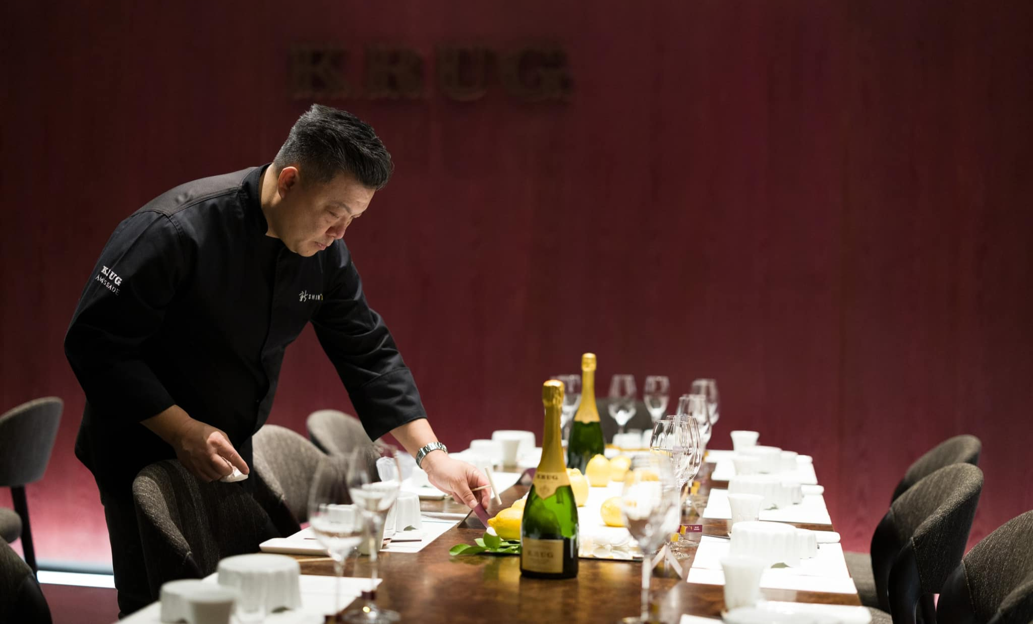 Fine dining table setting